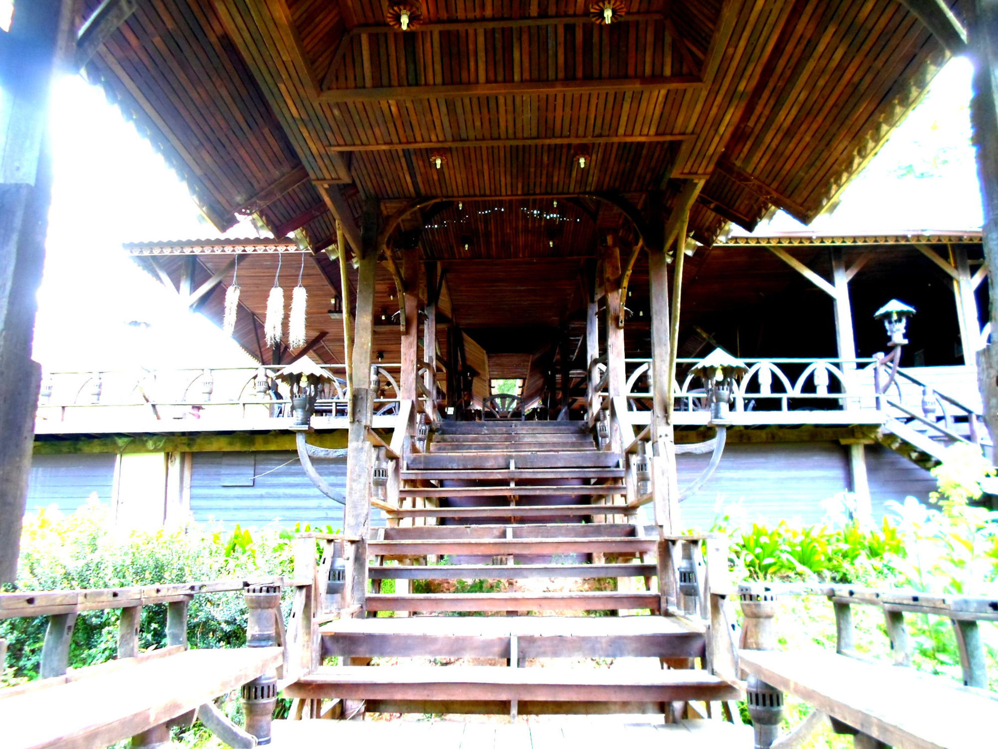 Montania Lifestyle Hotel Phanom Luaran gambar