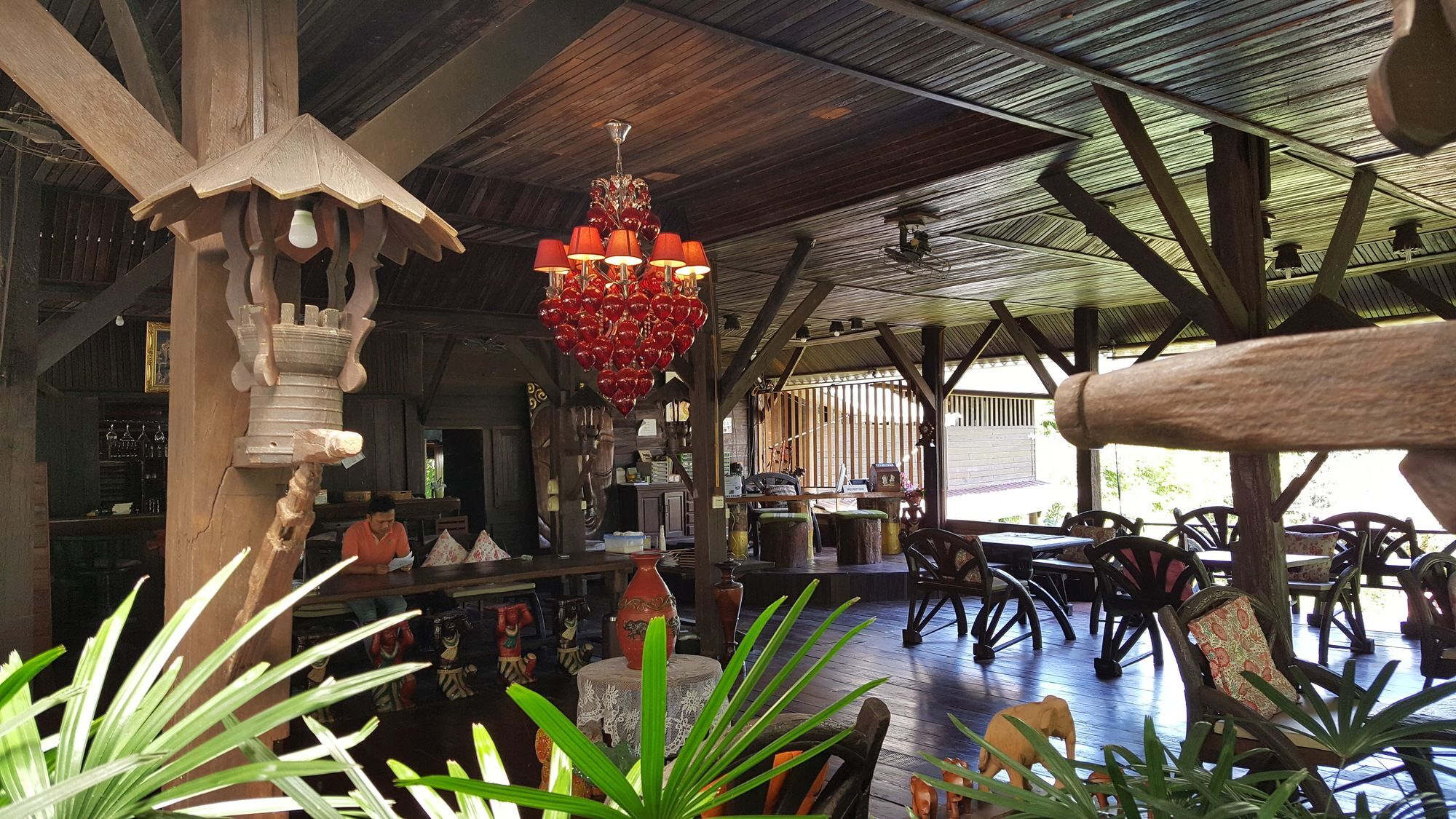 Montania Lifestyle Hotel Phanom Luaran gambar